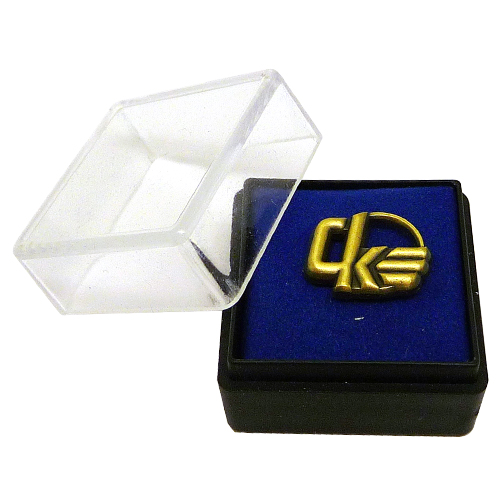 Фирменный значок СК в упаковке Фирменный значок СК в упаковке